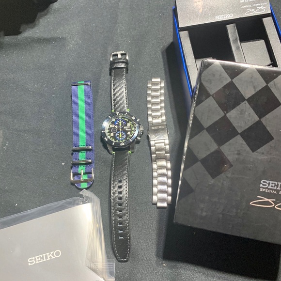 Seiko Jimmie Johnson Chronograph Black Extra NATO - Picture 7 of 13